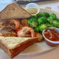 Billy&rsquo;s Oyster Bar &amp; Crab House in Panama City Beach, Florida